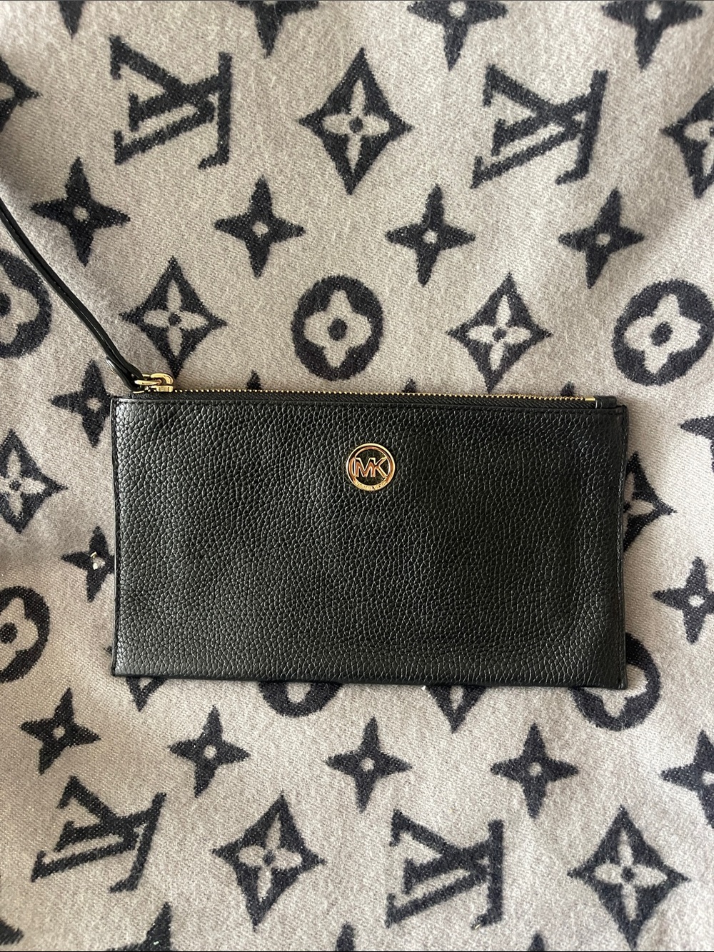 NWT Michael Kors Black Pebbled Leather Wristlet with Gold MK Accent